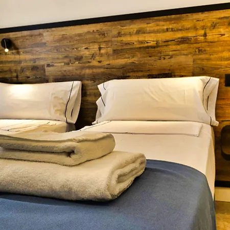 Ξενοδοχείο με διαμερίσματα Posidonia 3*