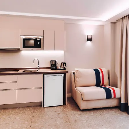 Posidonia Ξενοδοχείο με διαμερίσματα Μπένιντορμ