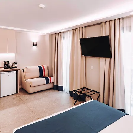 Ξενοδοχείο με διαμερίσματα Posidonia Μπένιντορμ